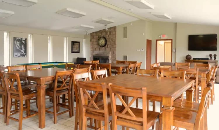 Milwaukee apartments for rent - image - dinning-area-photo-gallery.webp