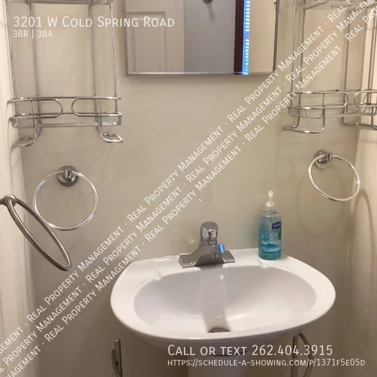 Milwaukee apartments for rent - image - three-bedroom-single-family-home-greenfield-wi-building-photo (12).jpg