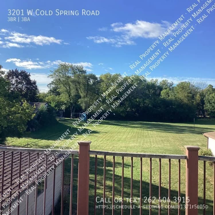 Milwaukee apartments for rent - image - three-bedroom-single-family-home-greenfield-wi-building-photo (20).jpg