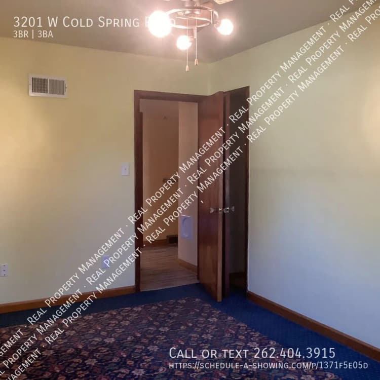 Milwaukee apartments for rent - image - three-bedroom-single-family-home-greenfield-wi-building-photo (9).jpg