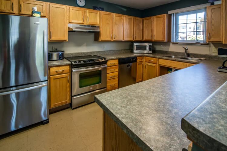 Milwaukee apartments for rent - image - IMG_2491-Edit-1-scaled.jpg