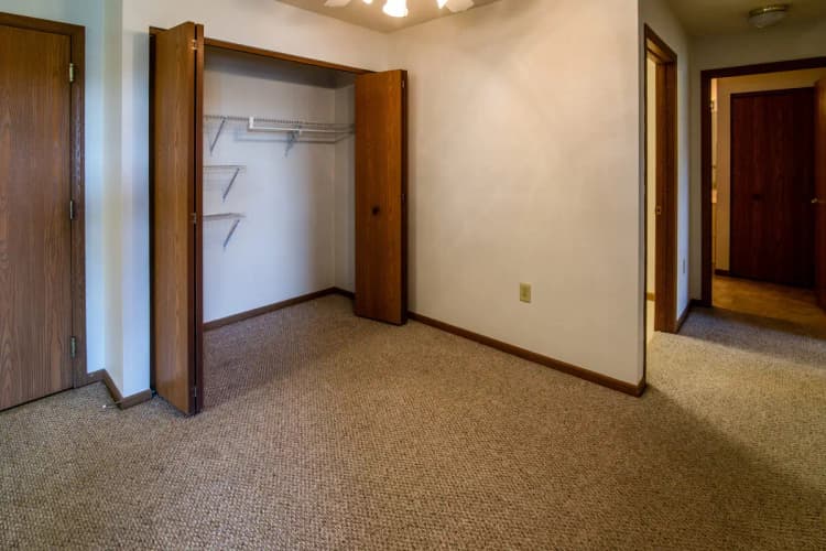 Milwaukee apartments for rent - image - IMG_2508-Edit-1-scaled.jpg