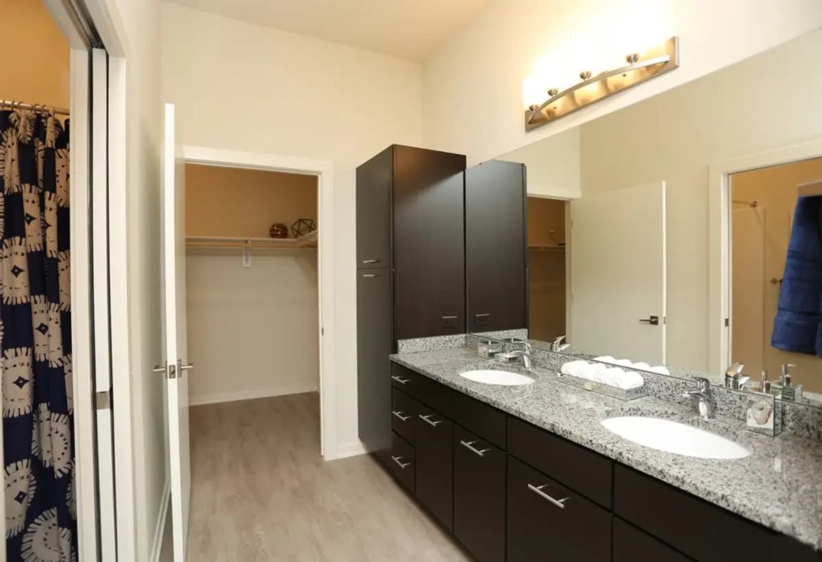 Milwaukee apartments for rent - image - Greenbelt-019-Apartments.jpg
