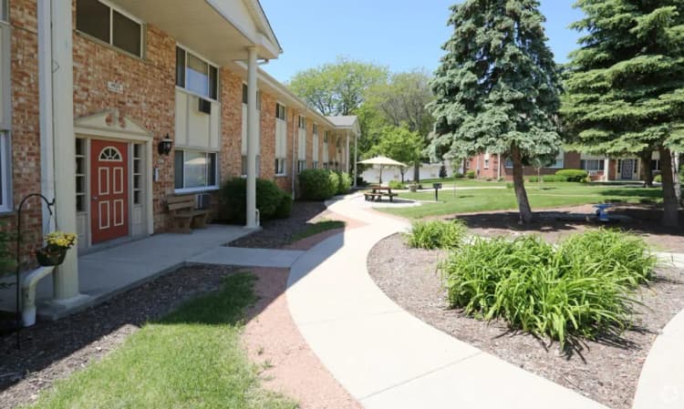 Milwaukee apartments for rent - image - village-in-the-park-greendale-wi-exterior_orig.jpg