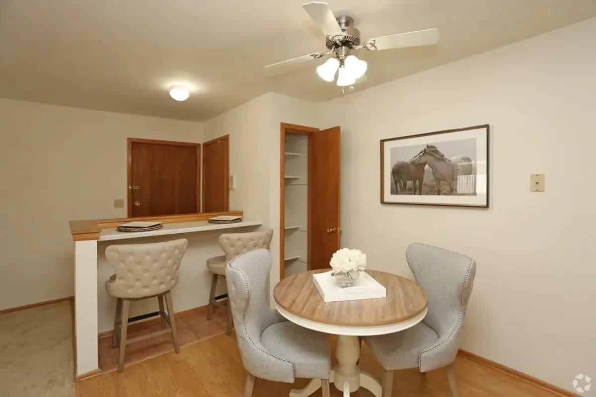 Milwaukee apartments for rent - image - wi-greendale-villageinthepark-p0108216-05-clubhouse-patio-gallery-1-photogallery-4_orig.jpg