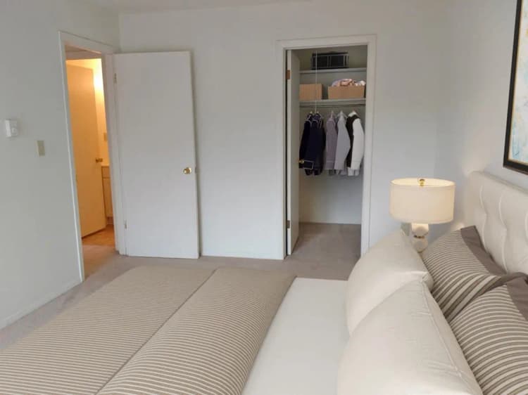 Milwaukee apartments for rent - image - 82d2ccac7182e6a2c9fb5cd53e9df242.jpg