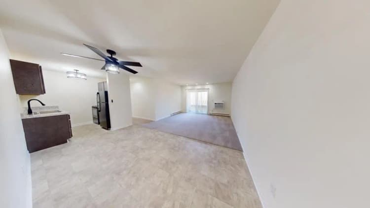 Milwaukee apartments for rent - image - CS-2x1-Upper-03062024_124246(1).jpg