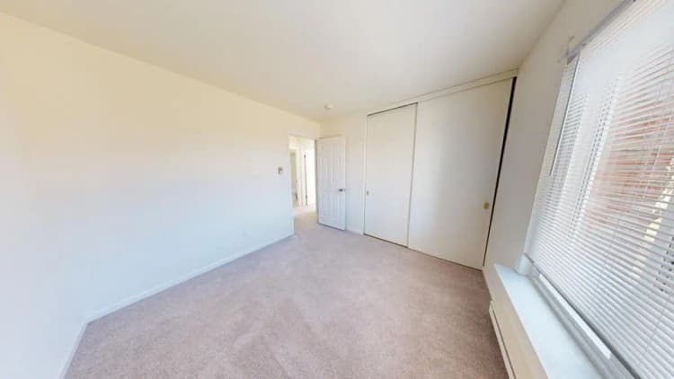 Milwaukee apartments for rent - image - CS-2x1-Upper-03062024_124714(1).jpg