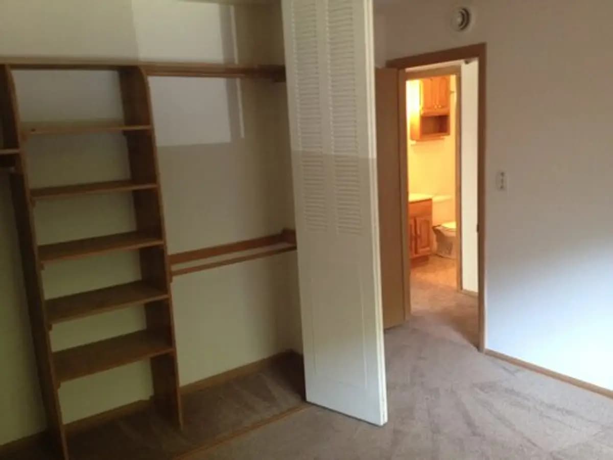 Milwaukee apartments for rent - Property image - Northway Apartments - 2