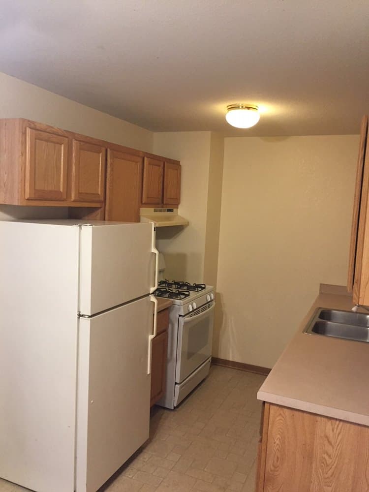 Milwaukee apartments for rent - image - Indian-Hill-012-Apartments.jpg