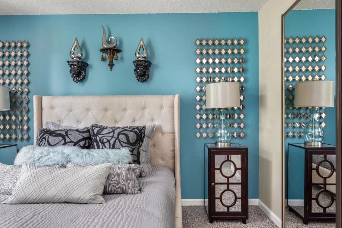 Milwaukee apartments for rent - image - 06_Bedroom_ProspectPark_2018@3x.jpg
