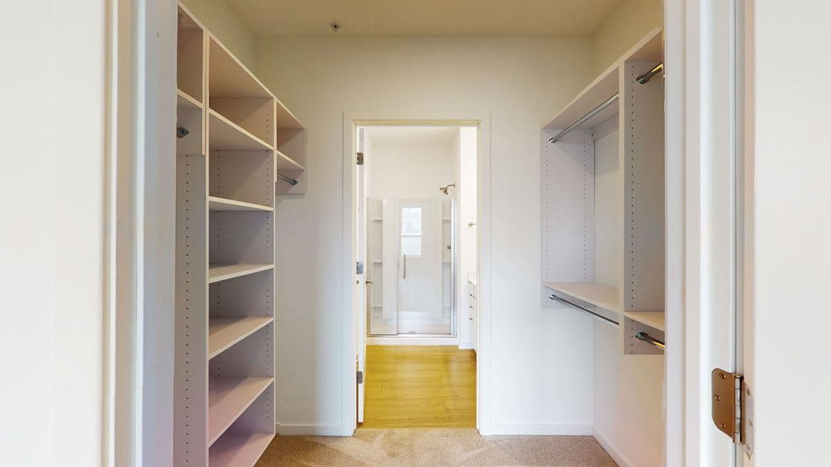 Milwaukee apartments for rent - image - 26229758
