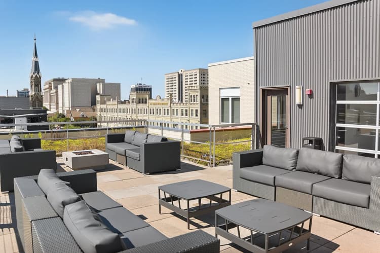 Milwaukee apartments for rent - image - 29121684