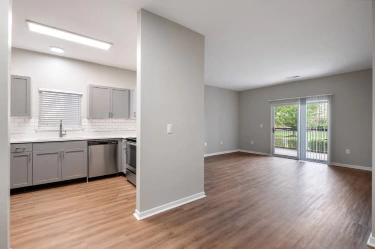 Milwaukee apartments for rent - image - Mallard Crossing-poi- (14)@3x.jpg