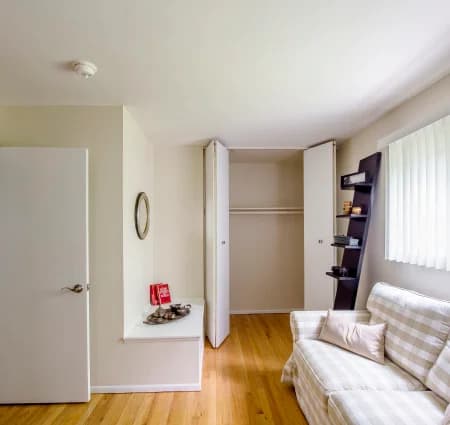 Milwaukee apartments for rent - Property image - new length test - 2