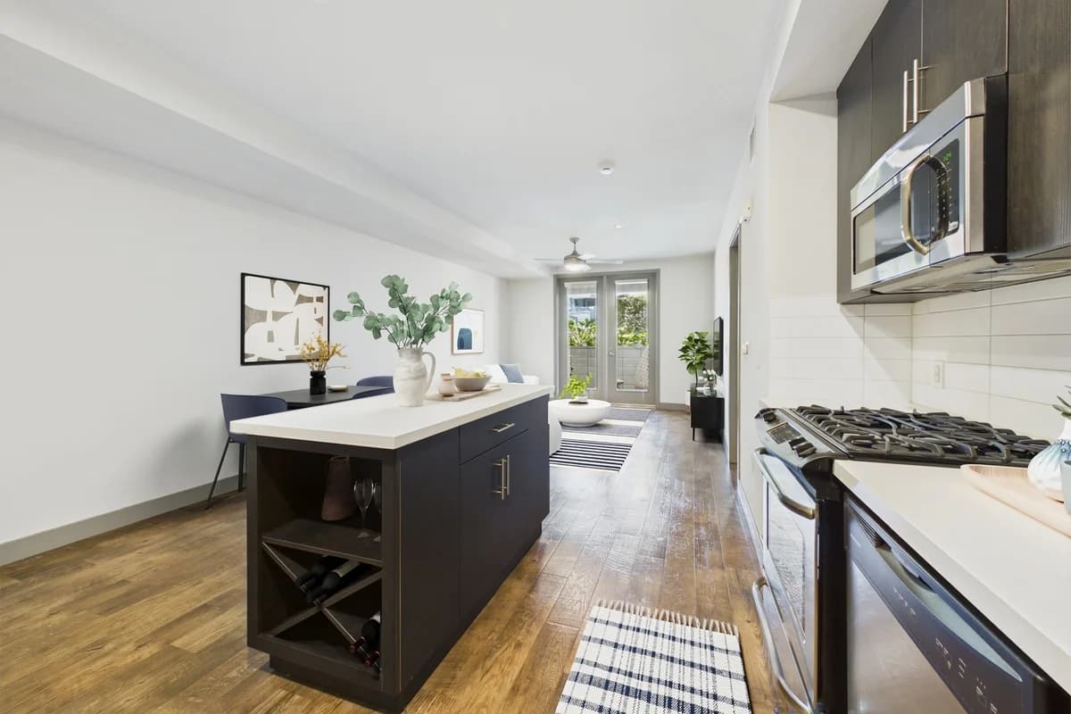 Milwaukee apartments for rent - image - 29043321