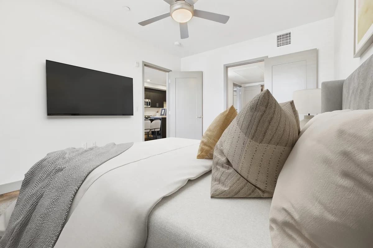 Milwaukee apartments for rent - image - 217