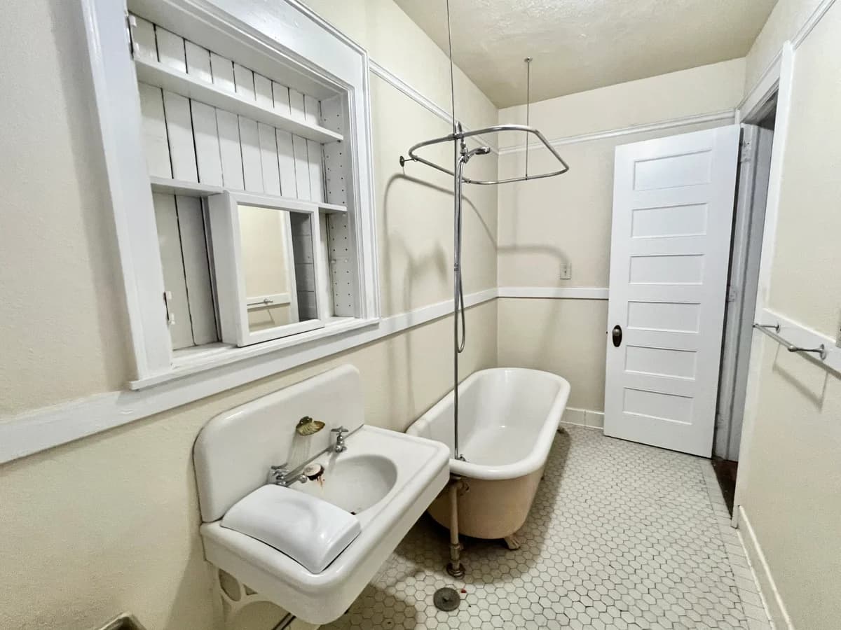 Milwaukee apartments for rent - image - IMG_8755