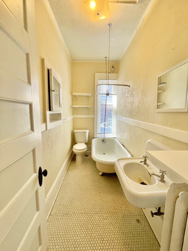 Milwaukee apartments for rent - image - photo aug 29 2023, 11 32 11 am