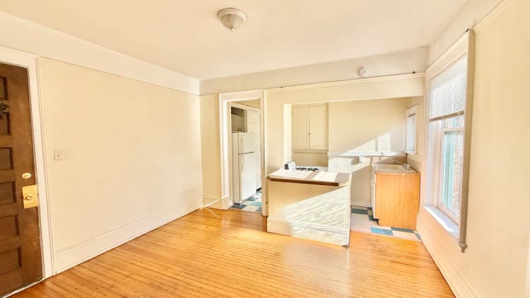Milwaukee apartments for rent - image - 8ADA4C8B-A317-45A8-87AA-53EF81BA1D87