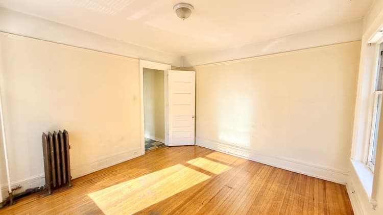 Milwaukee apartments for rent - image - B3CCC635-304D-40D2-9082-40437F11EA3A