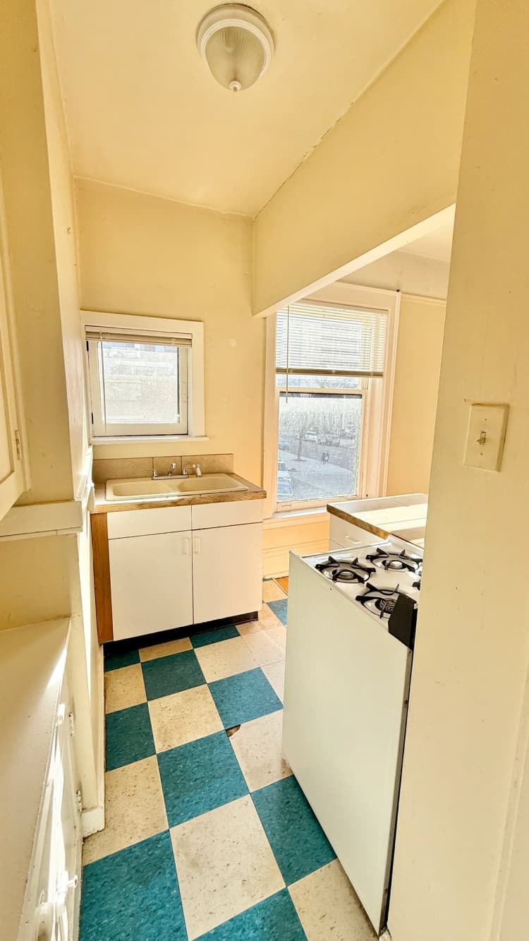 Milwaukee apartments for rent - image - F5286C36-7E98-46FB-A569-B5B507E63370
